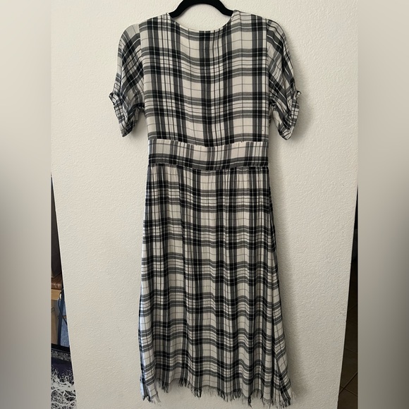 Lulu’s Fall Dress S - Picture 2 of 4